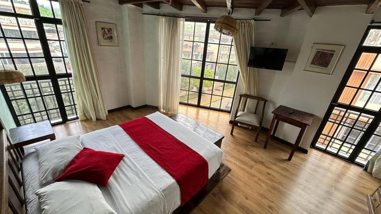 Hotel Noris Алауси Экстерьер фото