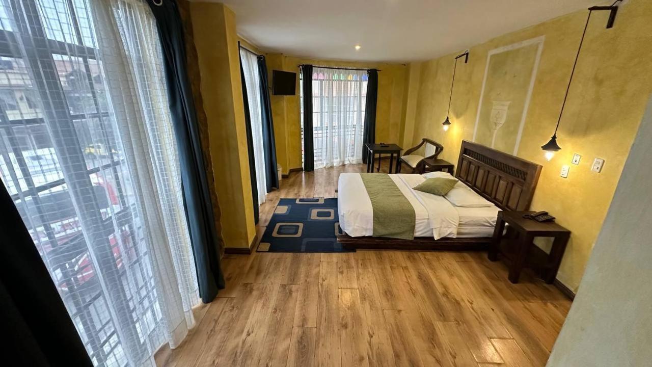 Hotel Noris Алауси Экстерьер фото