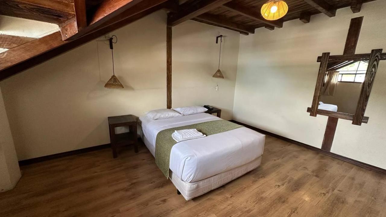 Hotel Noris Алауси Экстерьер фото